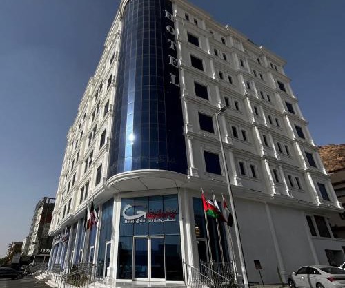 فندق سفن جاردنز - المطار