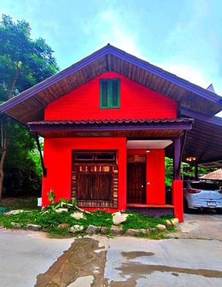 คีรีนคร บางพระ รีสอร์ท