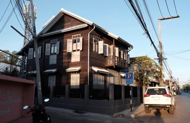 บ้านเสงี่ยม-มณี Baan Sa ngiam-Manee