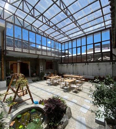 雪湖轻奢民宿 Snowlake Inn