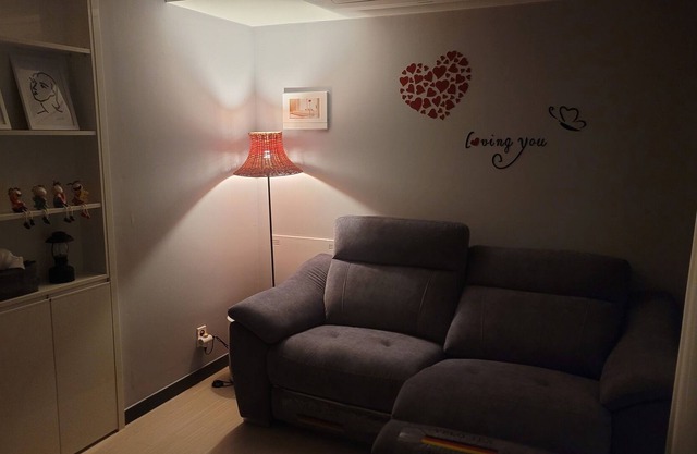 여수숙박#신축#신규숙소#국동유탑유블레스 724호-호텔급 침대,리클라이너쇼파