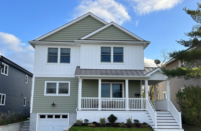 0.8 Mile To Beach Modern 4-Bedroom Belmar House