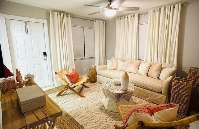01 Wonderful Port Apartment #5 - 2 Bedroom