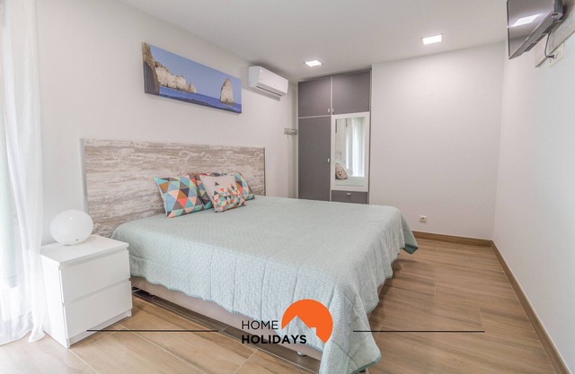 #035 T2 Oura Village by Home Holidays