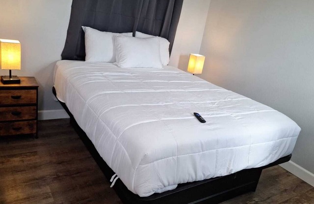 068D Cozy Studio Grand Canyon South Rim Sleeps-2