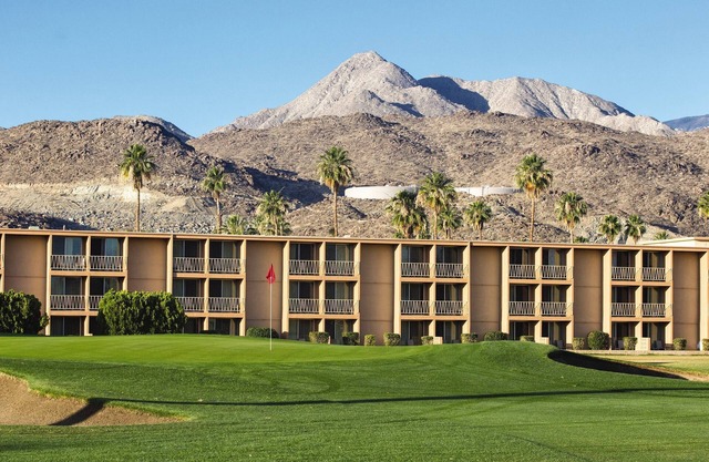 1,200-acre outdoors and fun in the sun!