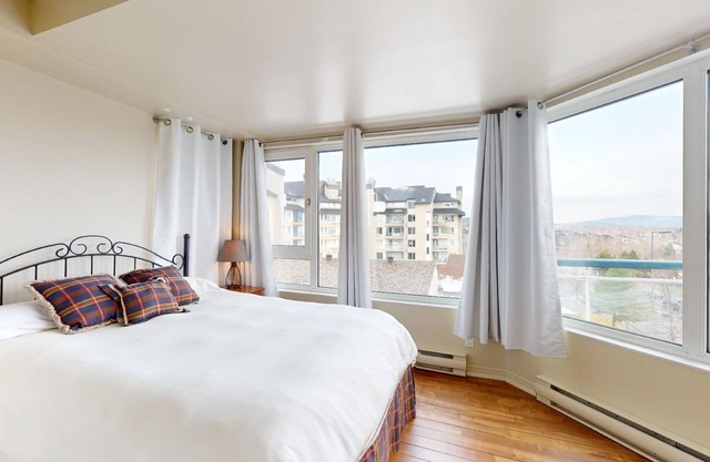 1-410 : Condo - 2 bedrooms - sleeps 6