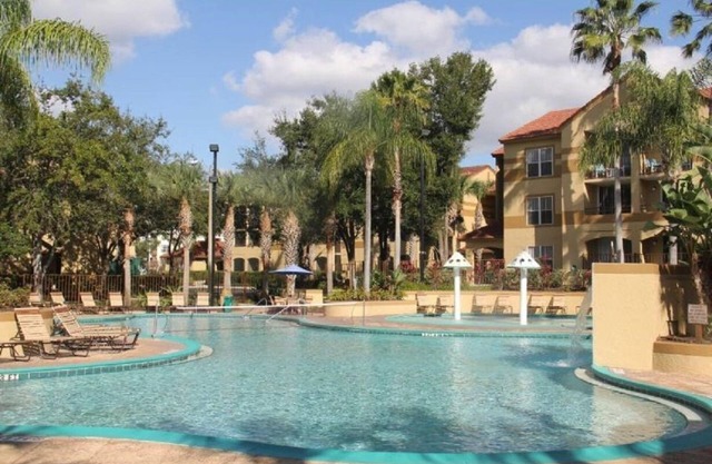 1 BDRM WESTGATE BLUE TREE RESORT - 3 MILES TO DISNEY, 3 MILES TO DISCOVERY COVE
