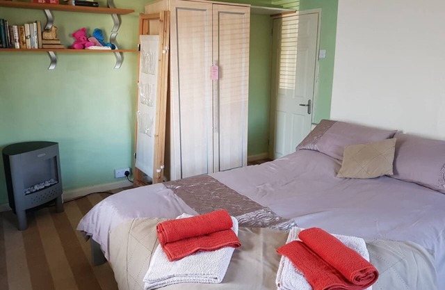 1 Bed Guisborough Option of Twin Sofabed - Extra