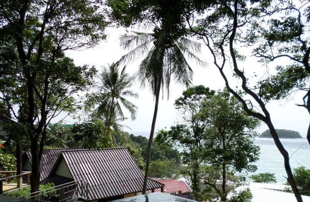 1 bed room 2 minutes walk to Kata beach F2