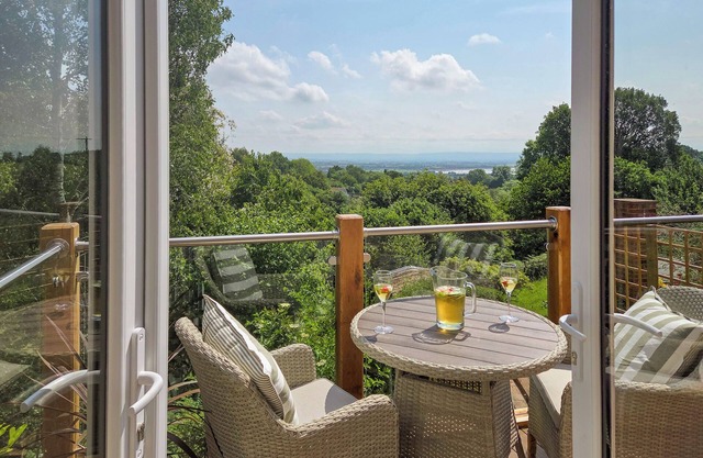 1 bedroom accommodation in Newnham Forest of Dean