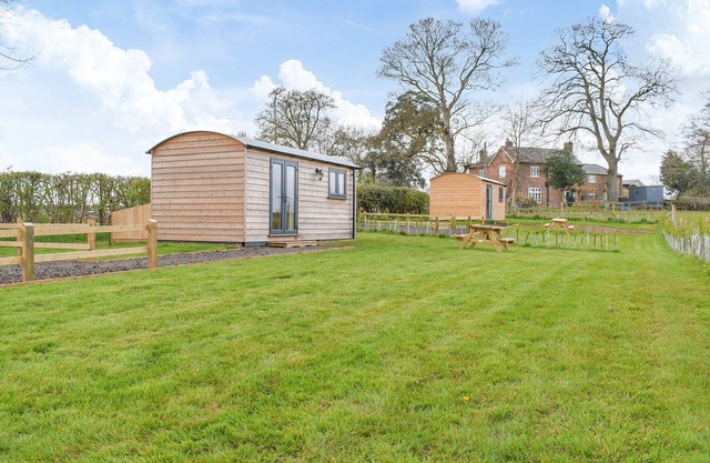 1 bedroom accommodation in Moulton St Mary