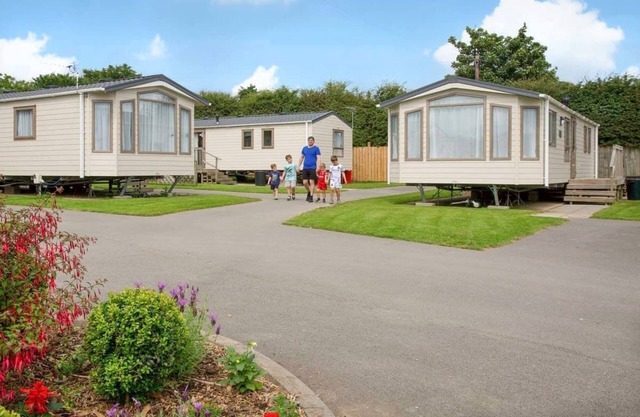 1 bedroom accommodation in Cowden, Nr Hornsea