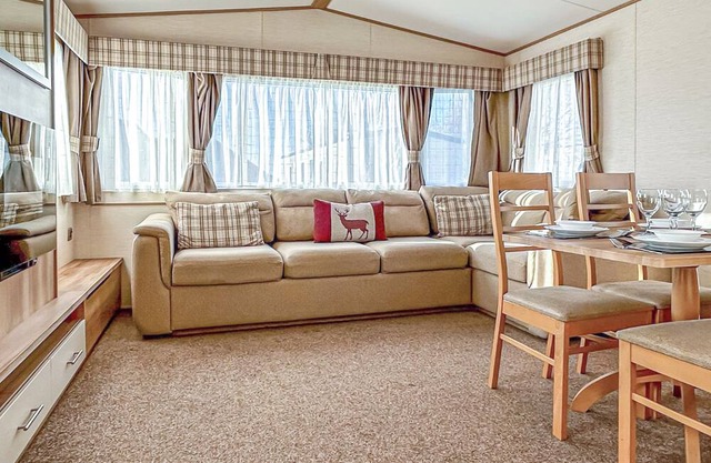 1 bedroom accommodation in Newbridge, Nr Yarmouth