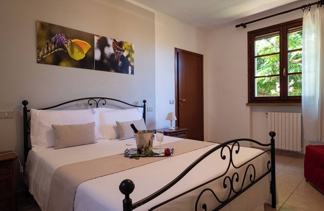 1 Bedroom Agritourism property in Montescudaio