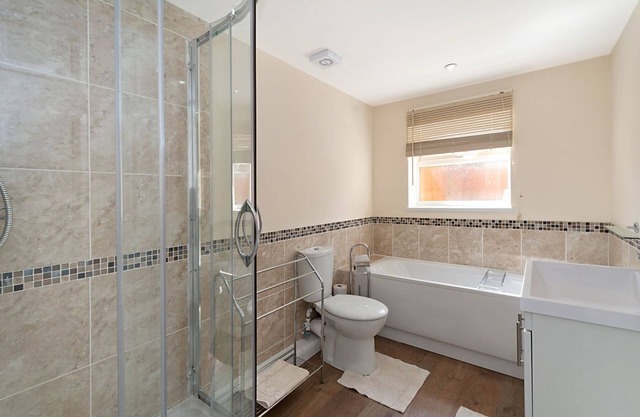 1 Bedroom Cottage - Indoor Pool - Woodland Setting 5 Acres