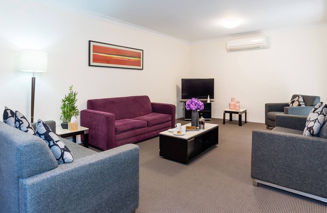 1 bedroom executive furnished Apartment for short & extended stays