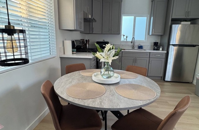 1-Bedroom House - Stay in the heart of SoCal!