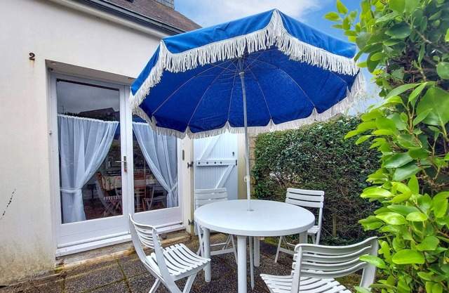 1 bedroom nice home in Saint-Philibert