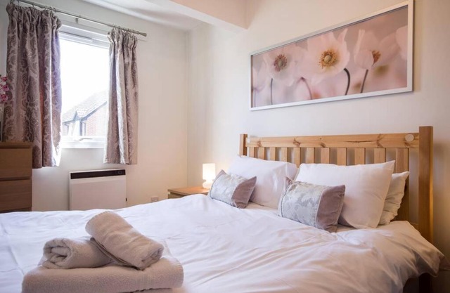 1 bedroom, self check-in, central and quiet apartment up to 3 in Newbury