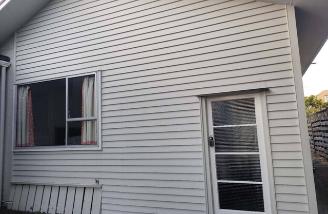 1 Double and 1 sofa bed Studio