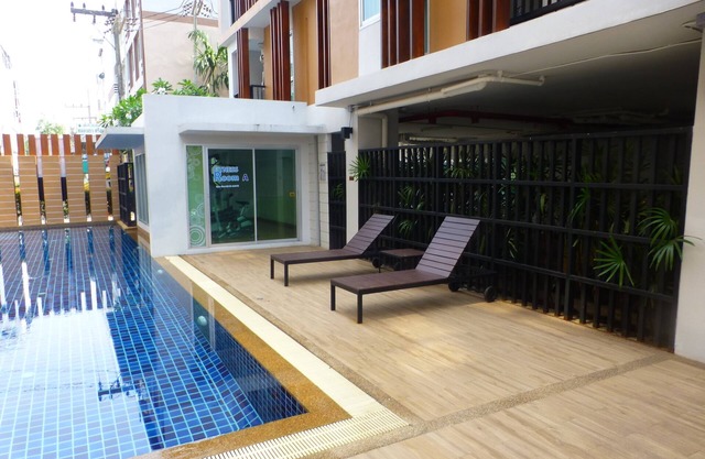 1 Double bedroom Apartment with Swimming pool security and high speed Wifi