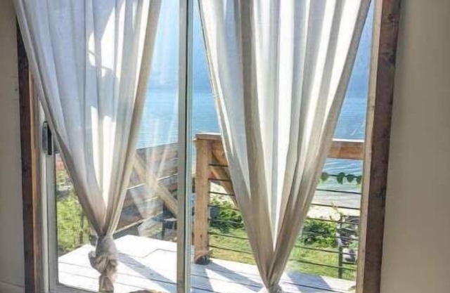 #1 Getaway Cabins Water Front