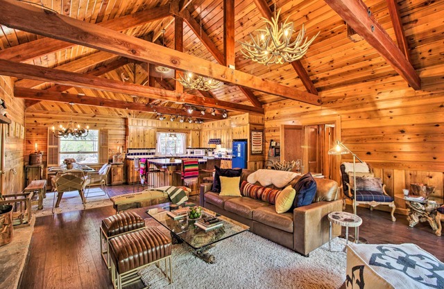 1 Mi to Rainbow Lake: Lakeside Cabin w/Deck!