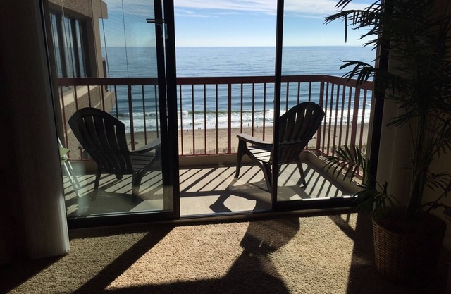 #1 Rated Condo, Oceanfront, with Bay View Too