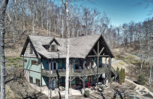 1 Starry Night-5 BR, 4BA with Stunning Views, Hot Tub, WIFI, AC, Fire Pit