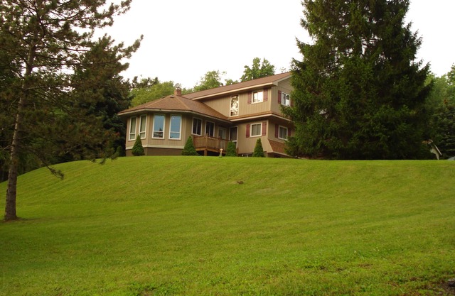 10 bedroom 5 bath mountain home with private in-ground pool.