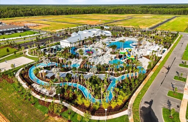 10 Bedrooms/8 Bathrooms/Windsor Cay (16219 CC)