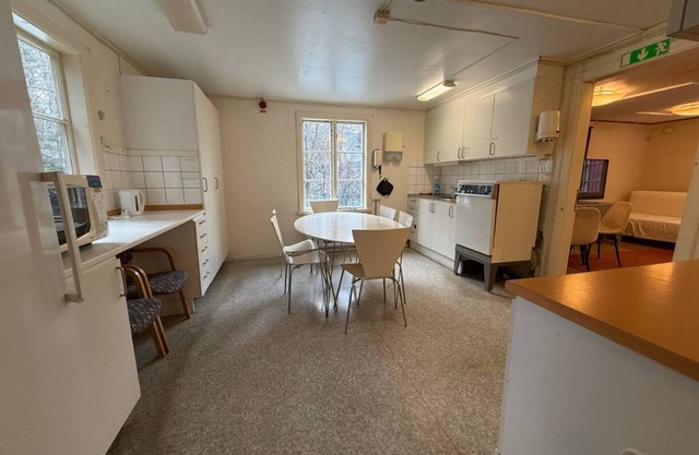 10 BR 3 Bath - For Workers - Parking lot - All-inclusive