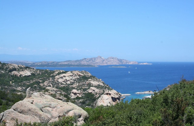 10% DISCOUNT ROSA DEI VENTI Room with bathroom, no kitchen, view of Arcip.Maddalena