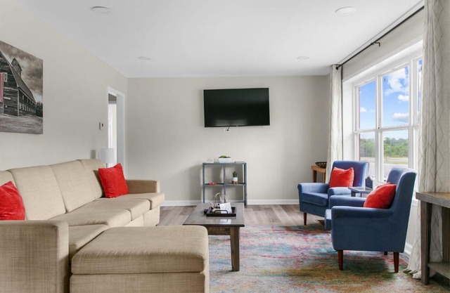 10 Min to Downtown-Modern in Magic City-Both Units