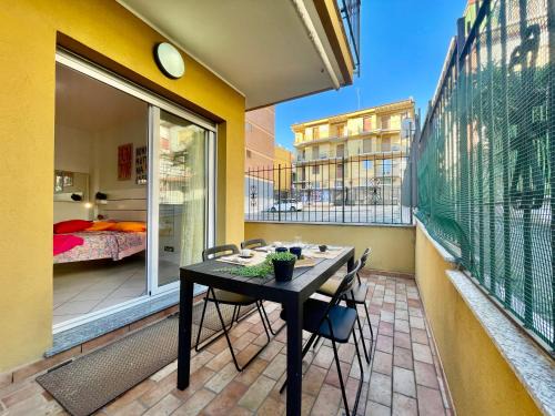 100 meters from the Sea, Free Parking, WiFi