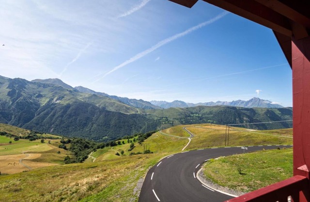 100m from resort center, 1st floor, balcony, tv, ski locker, 32m², Peyragudes