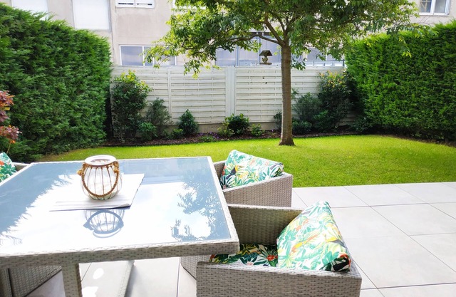 🌳 120m² of greenery and tranquility 🐦