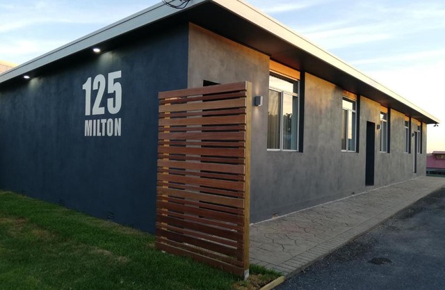125 Milton