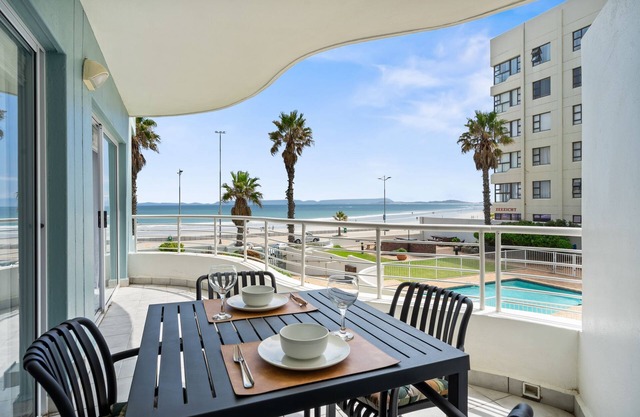 14 Cap d'Azur - Three Bedroom Apartment, Sleeps 6