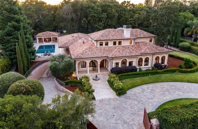 14+ million estate, 2.5 miles from Stanford