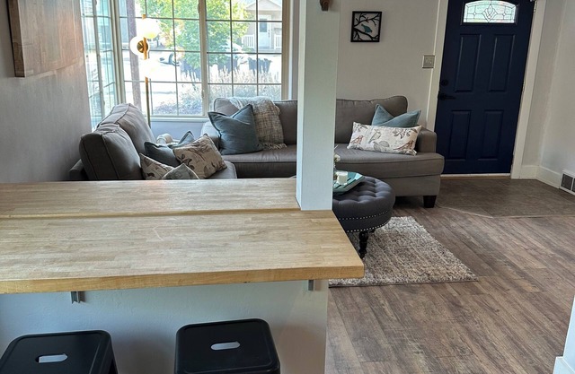 15 Minute walk to BYU! Updated 2 Bed 1 Bath home with all you need.