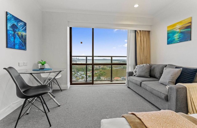 1502/The Byron Takapuna