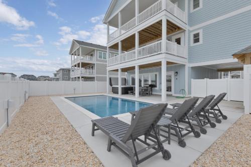 1542 - Southern Blue Crab by Resort Realty