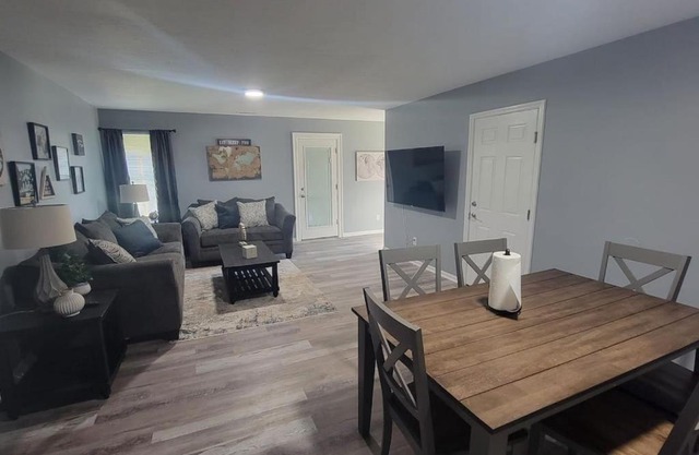 160 Overbrook 3 bedroom home with privately fenced yard and hot tub