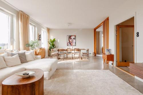 180 Sqm 5BR Apartment with Stunning View in Östermalm