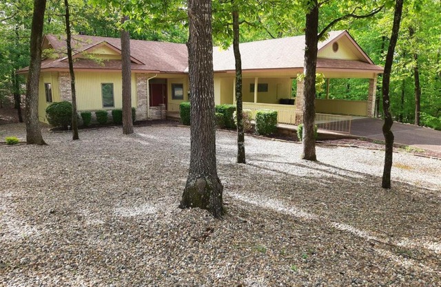 18835 - 1 Redondo Way