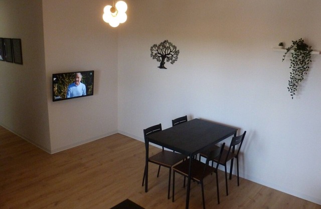 18moliere fr 4 pers. sheets, towels & cleaning included