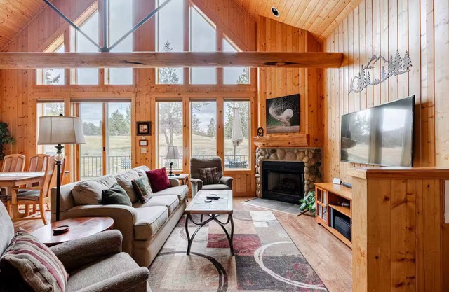 19th Hole Chalet - Eagle Crest Resort