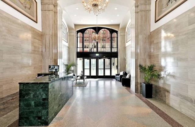 1BD | Condo | Great Sunlight + Rooftop Pool